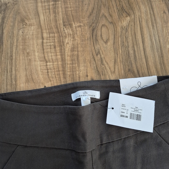 NWT Camber & Grace Size M Pants - Picture 3 of 8